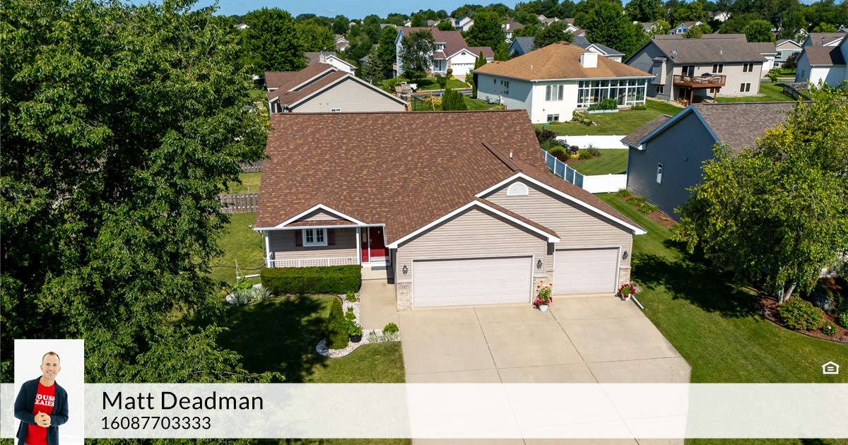 102 Kelvington Dr, Sun Prairie, WI 53590