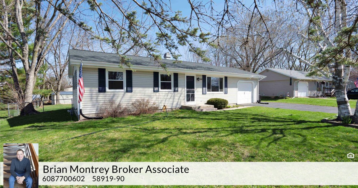 485 Walnut St, Oregon, WI 53575